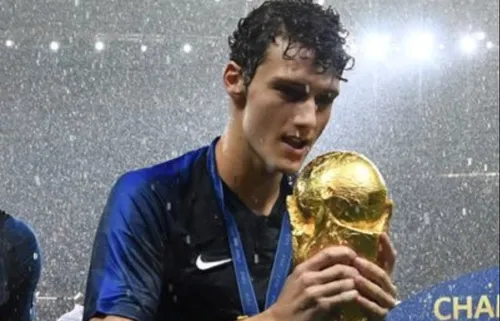 Benjamin Pavard et son but en Or !