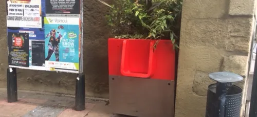 Les parisiens pas fans des uritrottoirs nantais