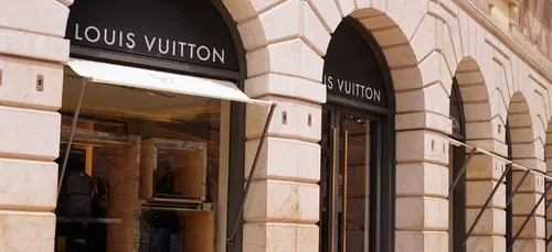 Louis Vuitton recrute en Pays de la Loire
