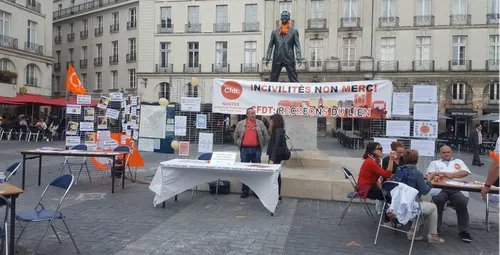 Stop aux incivilités dans les services publics !