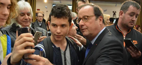 Hollande à Nantes : dédicace et gilets jaunes