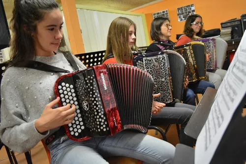 HWL : Claudio Capéo remet l'accordéon au goût du jour