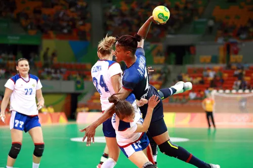 Euro EHF : Les Bleues à un match des demies