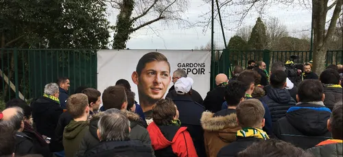 Les proches de Sala demandent la poursuite des recherches