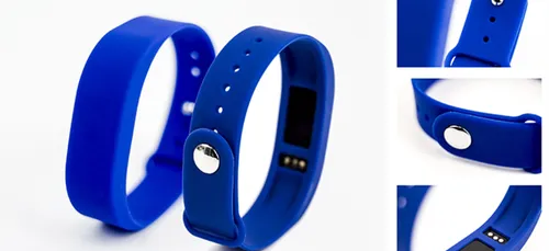 Une nantaise reçoit le premier prix du fond Facebook contre la...