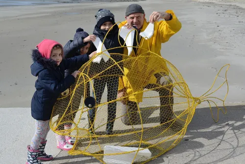 Son poisson-poubelle fait le buzz !
