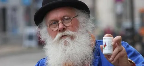 Une pilule pour parfumer ses pets au muguet