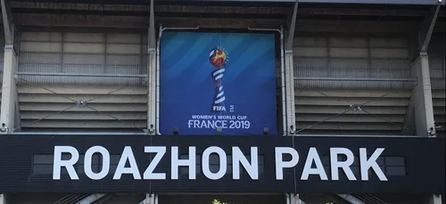 Victoire étriquée des Bleues face au Nigéria