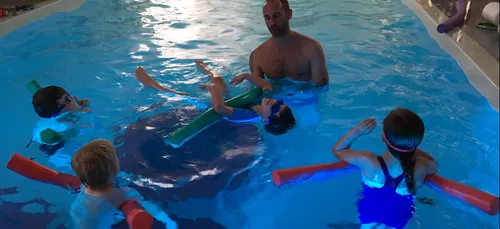 Les cours de natation pour réduire le risque de noyade