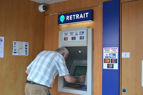 Point Cash : un distributeur de billets pas comme les autres