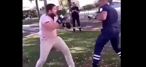 L'image du jour : Match de boxe improbable entre un policier et un...