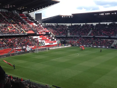 Le Stade Rennais réduit à 9 face à Cluj