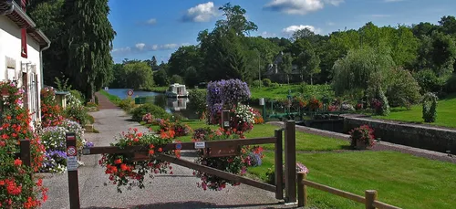 Carte Postale : Le Canal de Nantes à Brest