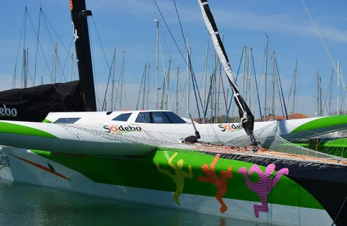 Brest Atlantiques : Le Sodebo Ultim victime d'une avarie