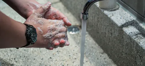 Plus d’un tiers de l’humanité confiné