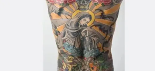 En plein confinement, un artiste a continué sa performance mais...