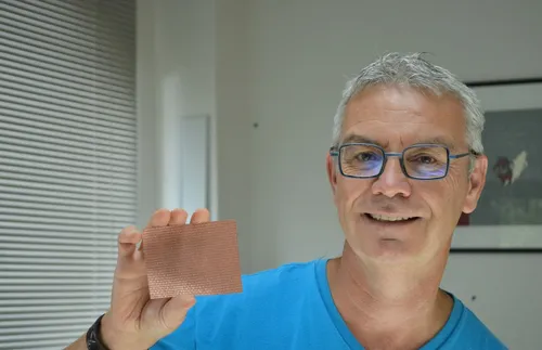 Coronavirus : Des adhésifs virucides !