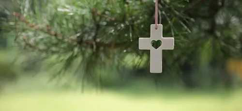 La Toussaint : aller à la messe, un acte de résistance pour les...