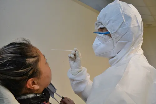 Covid-19 : La ruée vers les tests de dépistage avant Noël