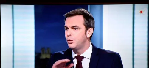 Pas de reconfinement mais un couvre-feu avancé