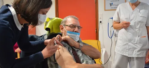 Premières vaccinations contre le Covid-19 dans l'Ouest