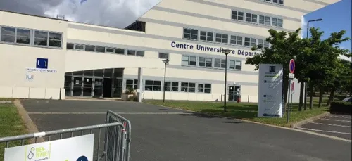 Le timide retour des étudiants sur le campus...