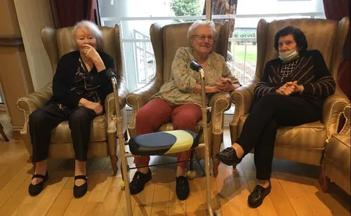 Faire entrer le virus à l'EHPAD tient à peu de choses