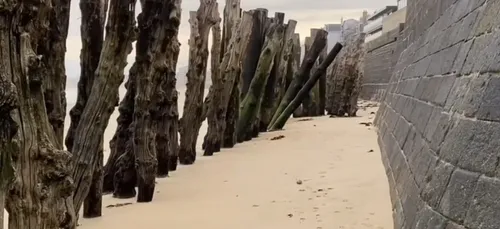 Les brises lames de Saint-Malo vendus aux enchères