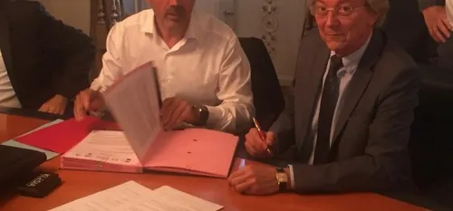 ""Un essai transform&eacute; pour l'emploi"" :...