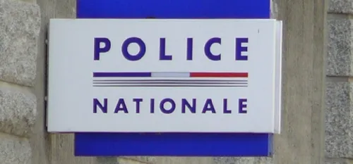 Gr&egrave;ve du z&egrave;le dans les commissariats de police