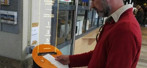 Un distributeur d&rsquo;histoires install&eacute; en gare de Nantes