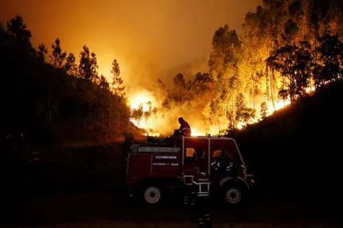 Portugal : un violent incendie fait 39 morts