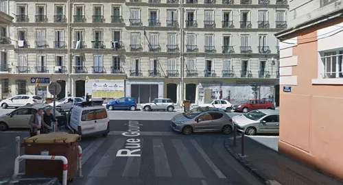 Marseille : une ado de 17 ans meurt poignardée lors d'une rixe