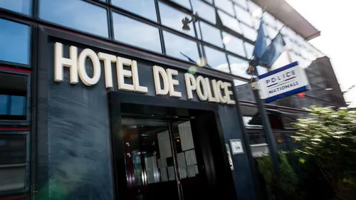 A 6h du matin, un chauffeur trouve une fillette de 3 ans devant son...