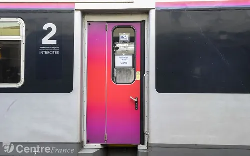 Ivre, un conducteur de train passe à 110km/h en gare de Nevers