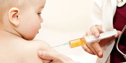 Les vaccins infantiles recommandés deviendront "obligatoires" en 2018