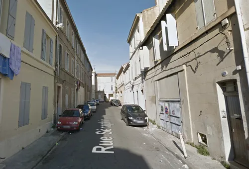 Marseille : un homme poignardé près du marché aux puces