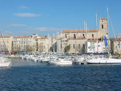 La Ciotat : le petit dauphin a quitté le port