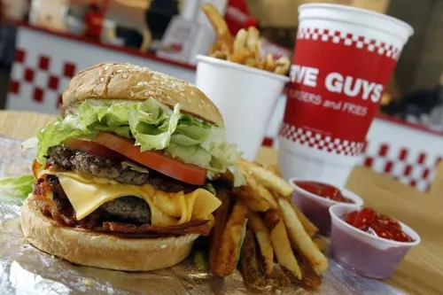 Aix : Five Guys va bientôt ouvrir un restaurant