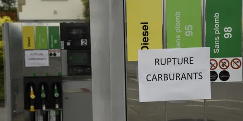 Les routiers mettent en garde contre les risques de pénurie de...