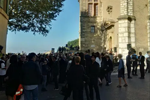 Attaque de Marseille : un "message de paix" aux obsèques de...