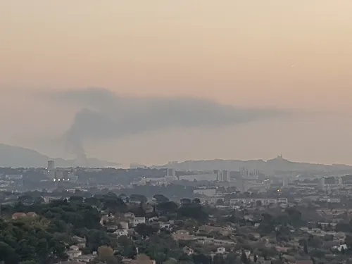 Marseille : une vingtaine de bateaux prend feu à la Pointe-Rouge