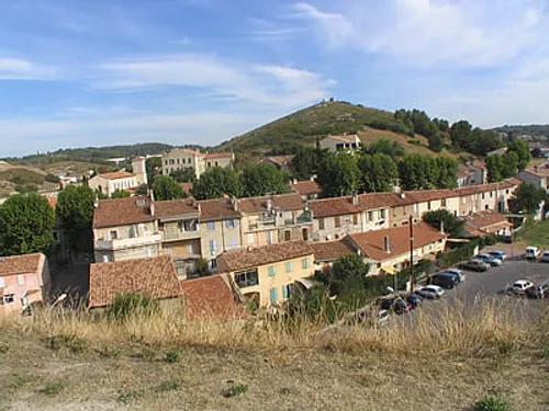 Septèmes : le maire fait signer une pétition pour un commissariat