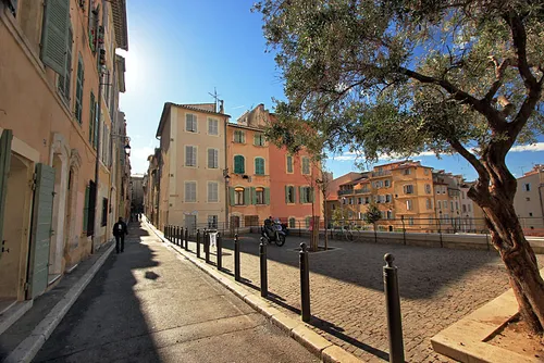 Marseille : malgré une hémorragie, Roger 80 ans, a du rejoindre...