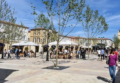 Miramas : on recrute au Village des Marques !