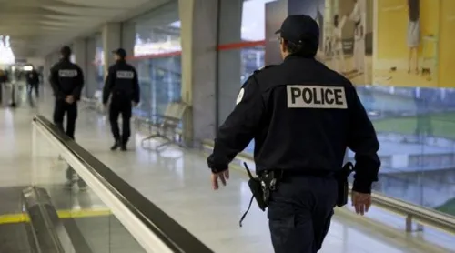 Roissy : le SDF qui avait pris les 300 000 euros reste introuvable