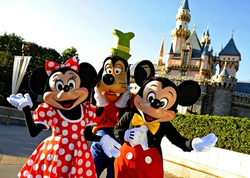 En 2018, Euro Disney va recruter 7000 saisonniers et 1200 CDI