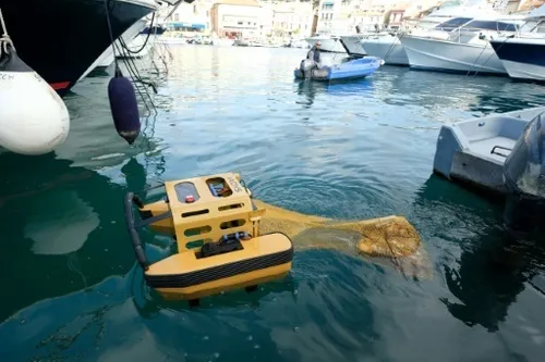 Cassis : le robot-méduse testé pour ramasser les détritus