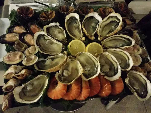 Martigues : coquillages et crustacés aux Laurons