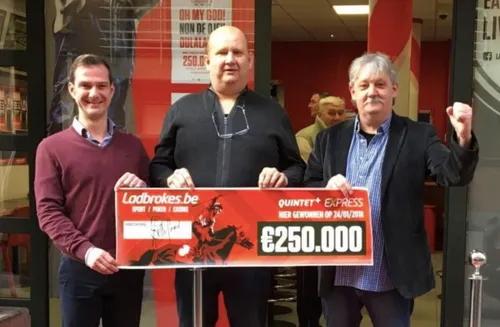 Un SDF belge remporte 250 000 euros au Quinté + en misant 3 euros